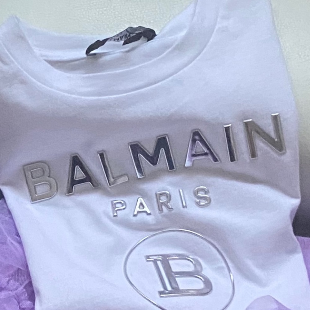 GIRLS BALMAIN TSHIRT.